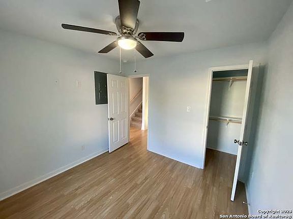 4th image of 1632 S Hamilton St #102