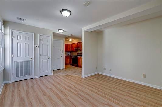 4th image of 11 Isabella Ave