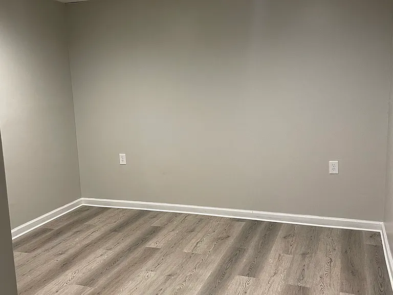 162 E Race St #35 — Photo 3