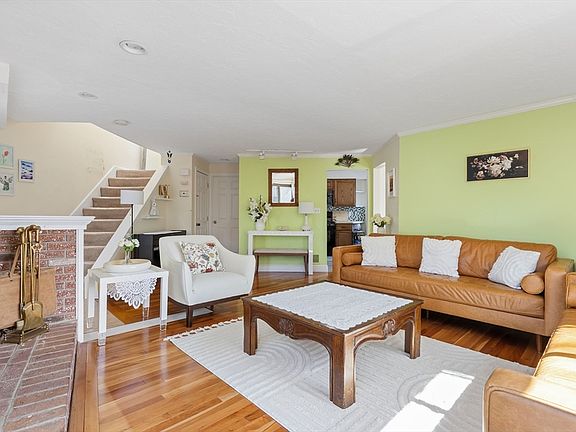 2nd image of 73 Trailside Way Unit 73