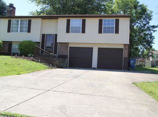 6308 Ocho Rios Ct, Louisville, KY 40228