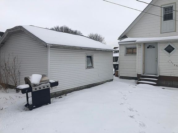 3rd image of 3324 Avenue A