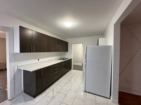 4 Front St E, Kawartha Lakes, ON K0M 1A0