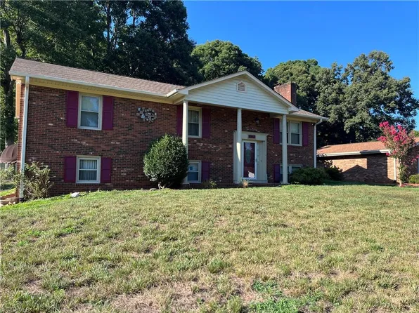 1041 Canyon Dr, Rural Hall, NC 27045