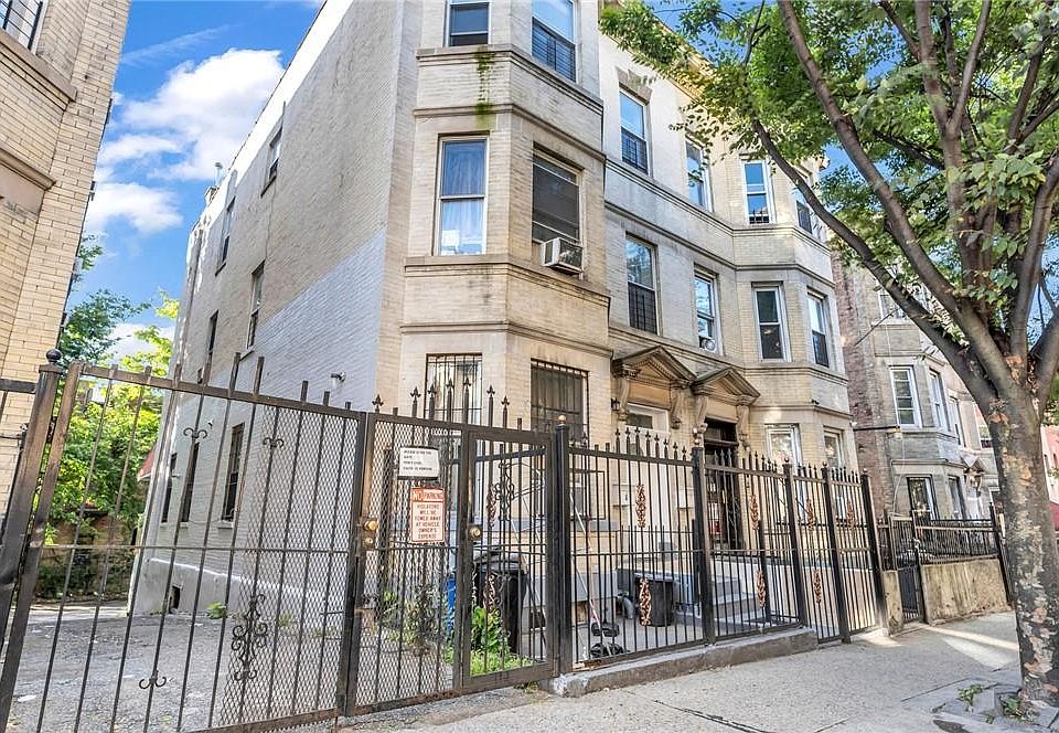 1st image of 2301 Loring Place N