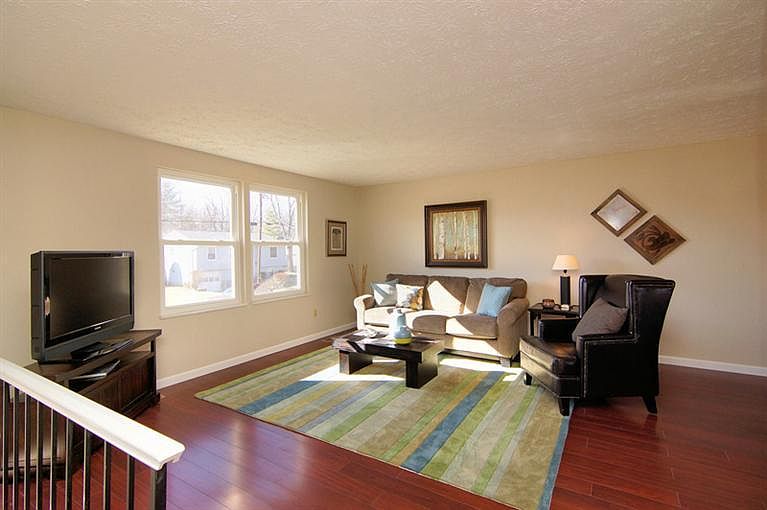 1st image of 604 Glenrose Ln