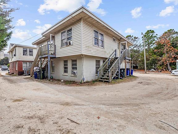 4th image of 1704 Hillside Dr. S