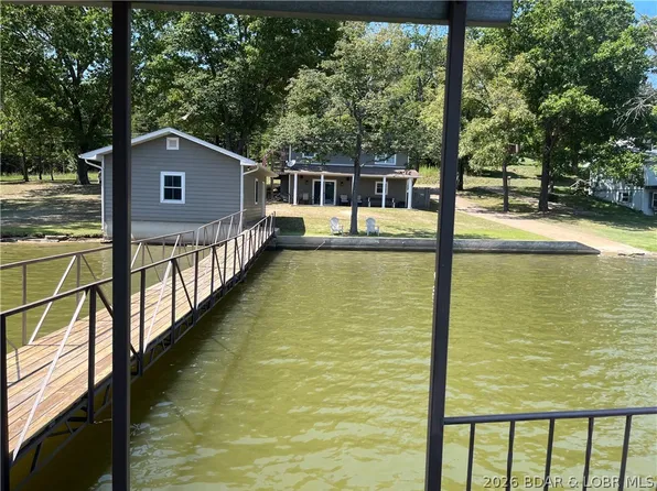 930 Cedar Ridge Cir, Roach, MO 65787