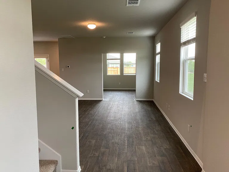 145 Free Stone Dr — Photo 16