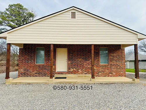 408 W Pine St Photo 1