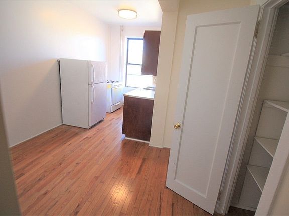 3rd image of 24-15 28th St #4A