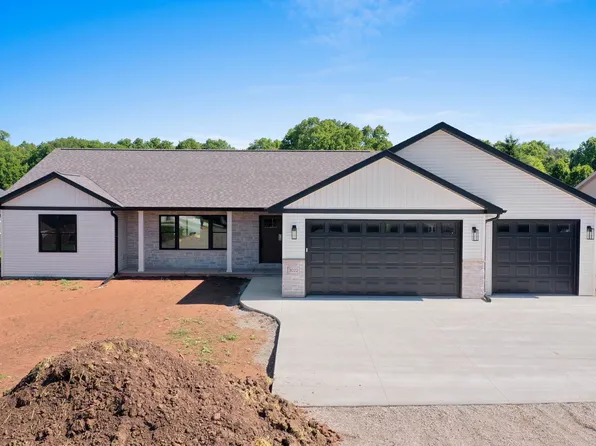 3022 Winnipeg St, Menasha, WI 54952