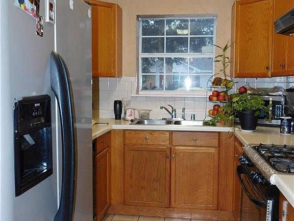 3rd image of 2505 17th St