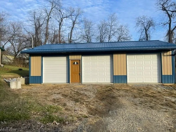 132 Ellsworth St, Steubenville, OH 43953