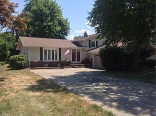 3443 Archwood Dr, Rocky River, OH 44116