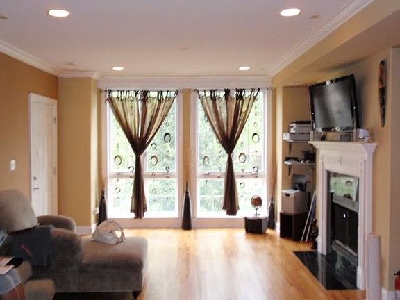 4th image of 527 E Bowen Ave APT 3