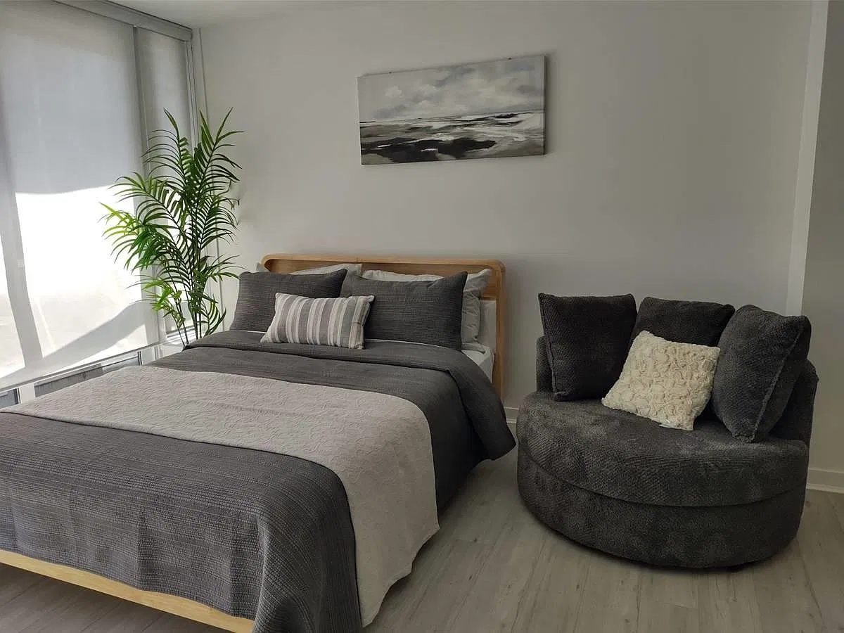 Studio, 465 sqft, $2,375 — Photo 4