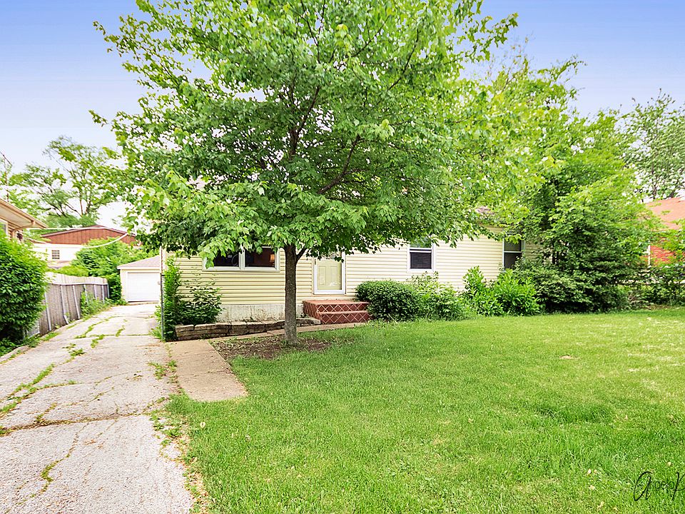 1st image of 1414 N Park Dr
