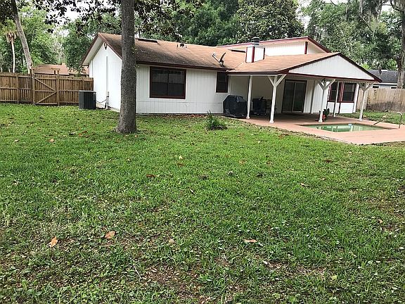 2nd image of 733 Camellia Terrace Dr