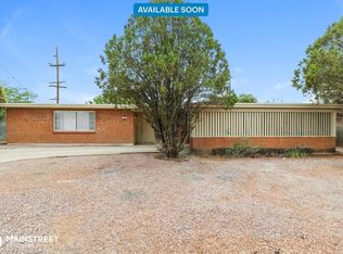 7074 E Calle Centuri, Tucson, AZ 85710