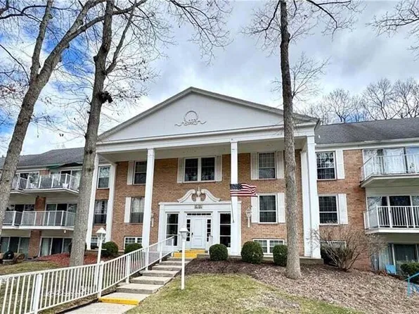 5679 Monroe St Unit 709, Sylvania, OH 43560