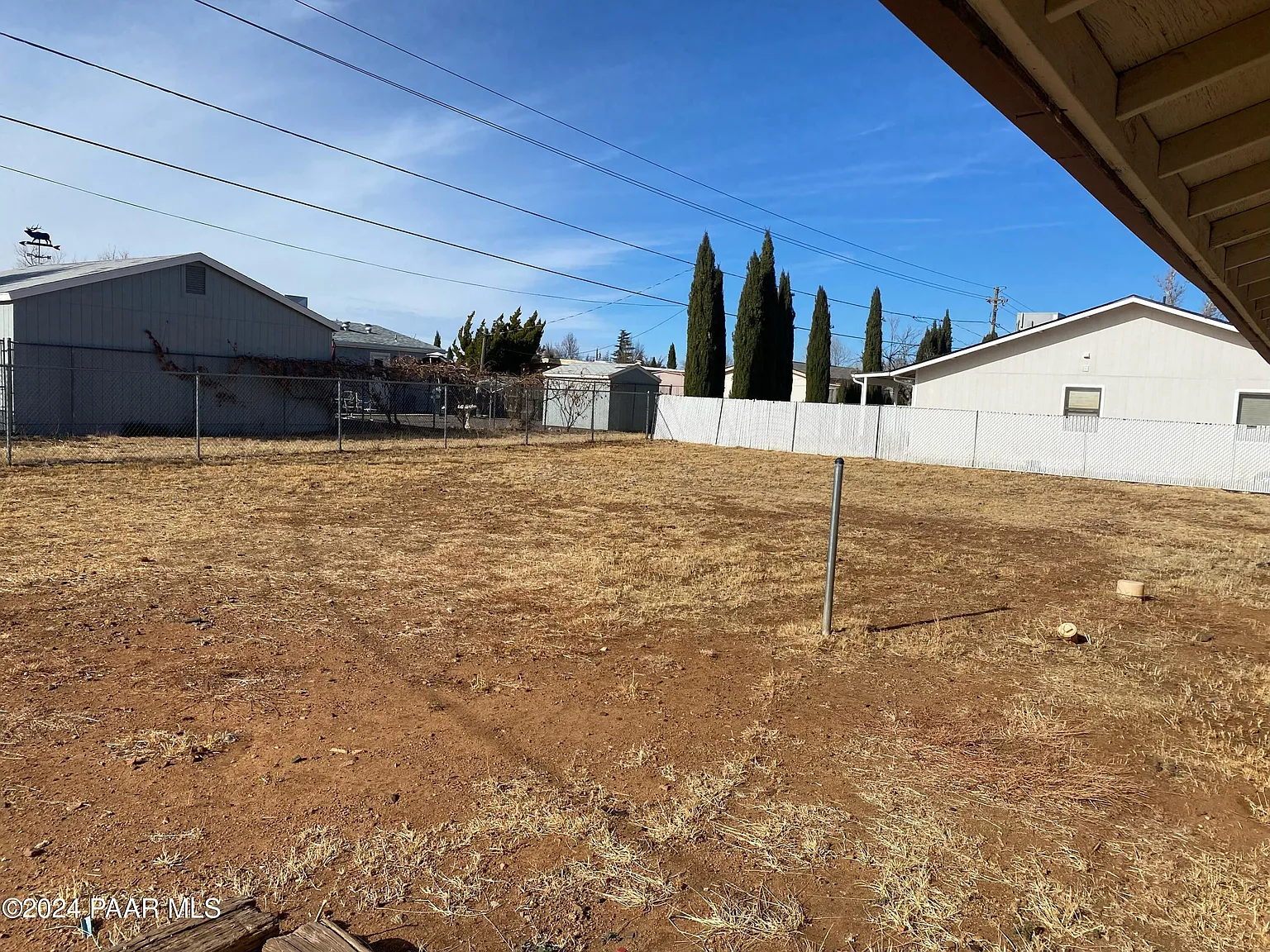 3 bed, 1.0 bath, 1056 sqft, $1,544 — Photo 4