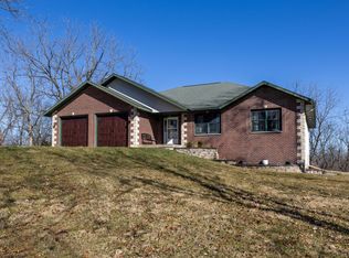 13737 Hillside Rd, Brownsville, MN 55919