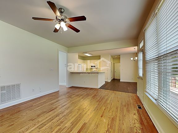 5th image of 2402 Clovelly Ct