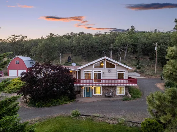 3255 Bickleton Hwy, Bickleton, WA 99322