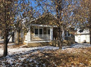 104 La France St, Perry, MO 63462
