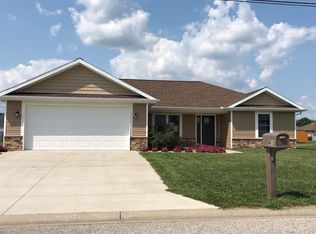 410 W 19th St, Huntingburg, IN 47542