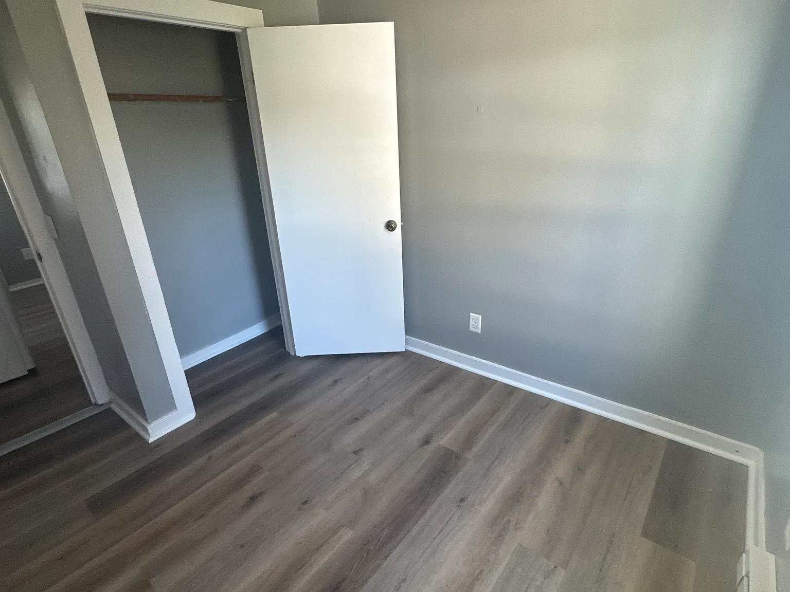 2 bed, 900 sqft, $1,850 — Photo 2