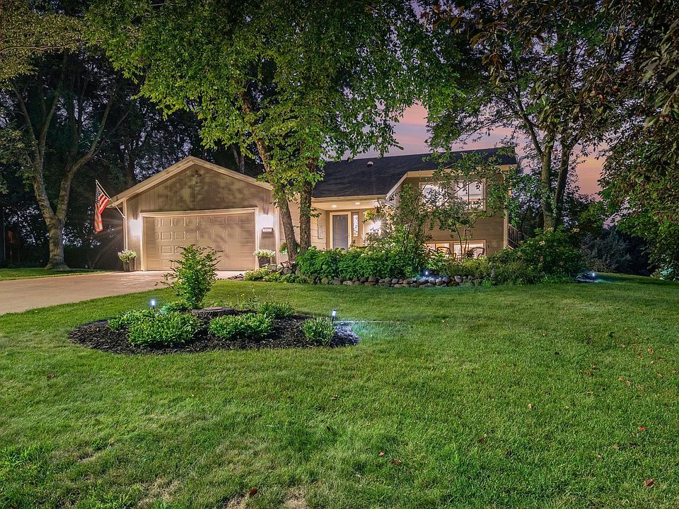 1st image of 4215 Heritage Dr