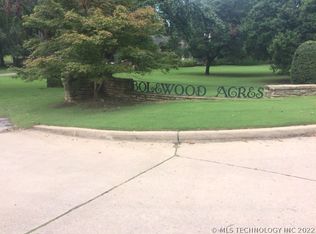 4161 S Oak Rd, Tulsa, OK 74105