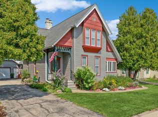 512 Main Ave, Clinton, IA 52732