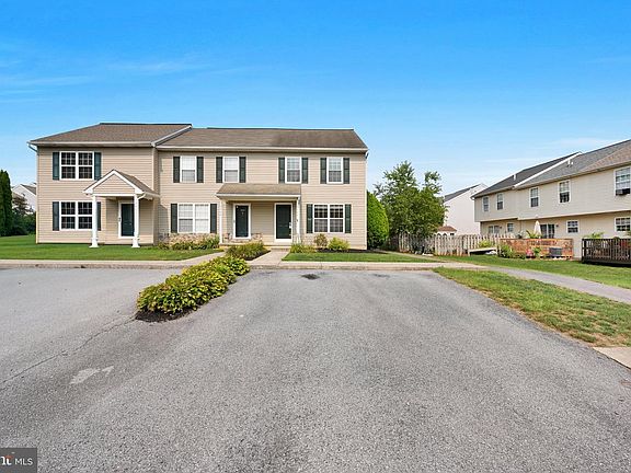 2nd image of 2966 Aster Ln