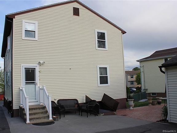 4th image of 156 Golden Hill St