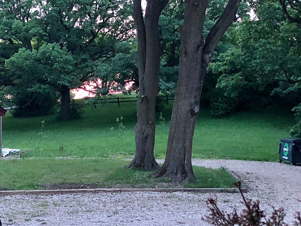 2nd image of 7812 N Pillow Hill Rd