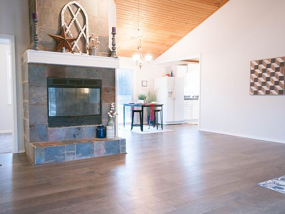 4th image of 1652 56th St