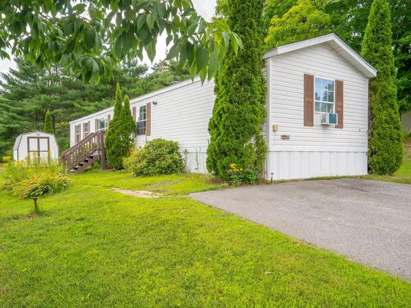 47 Autumn Lane, Lewiston, ME 04240