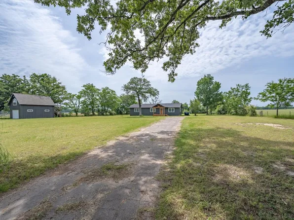 8479 Fm 17, Grand Saline, TX 75140