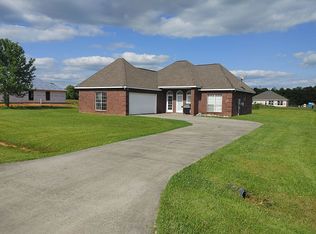 20 Pointer Trl, Picayune, MS 39466