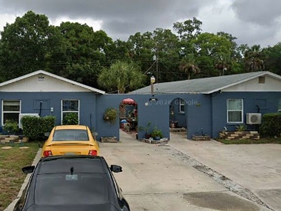 3rd image of 2807 52nd Avenue Dr W APT 3