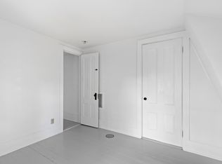 18 Agawam Rd, Plymouth, MA 02360