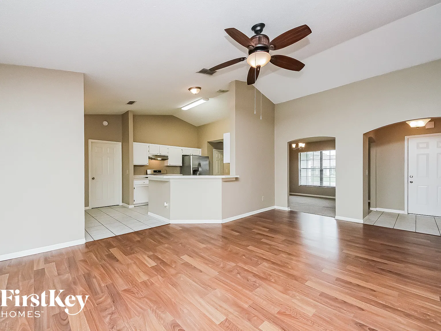 3 bed, 2.0 bath, 1650 sqft, $2,755 — Photo 3