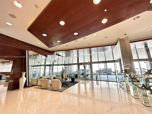 3rd image of 17121 Collins Ave APT 902