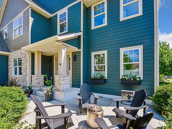 4th image of 1879 Sandbar Cir