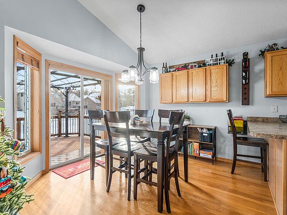 5th image of 4862 190th St W