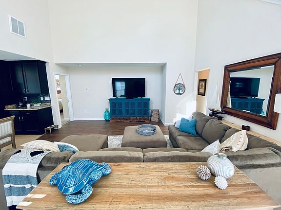 Living room 2_12022020