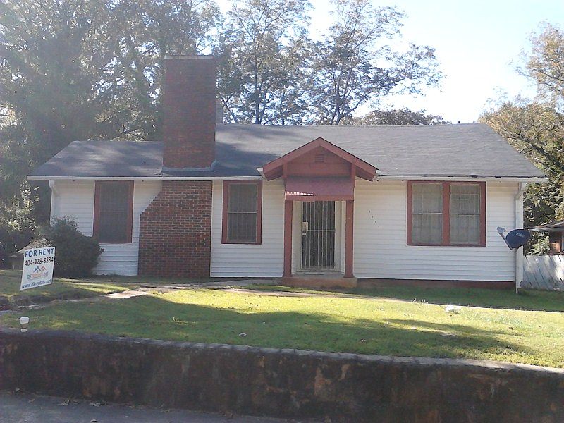 3 bed 1 bath home with polished floors and new paint. Large basement area perfect for storage or play room. 